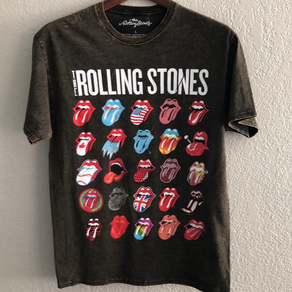 NWOT ROLLING STONES T SHIRT size small - Picture 1 of 4